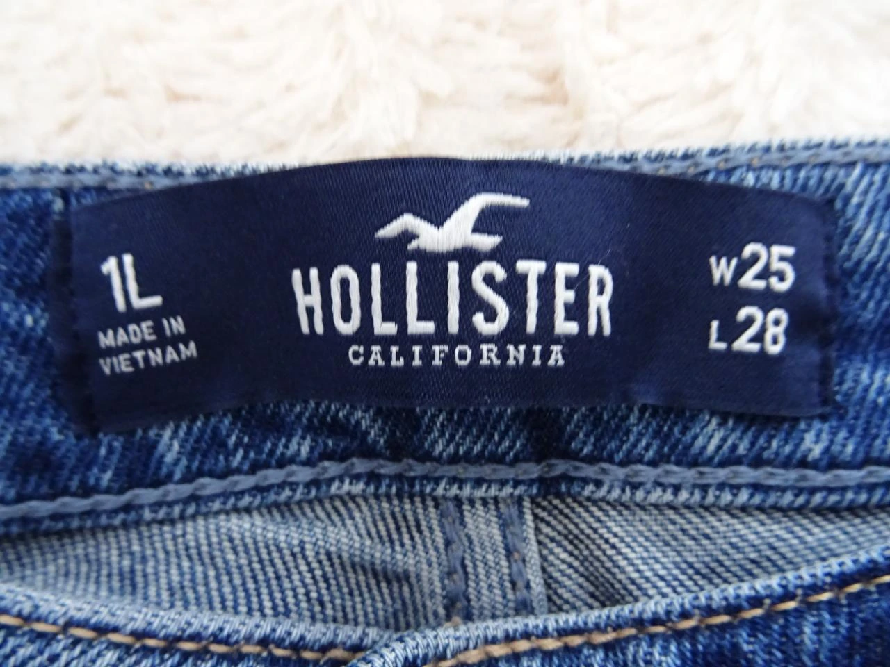 Jean HOLLISTER 1L W25 L28 geverfd – photo 6